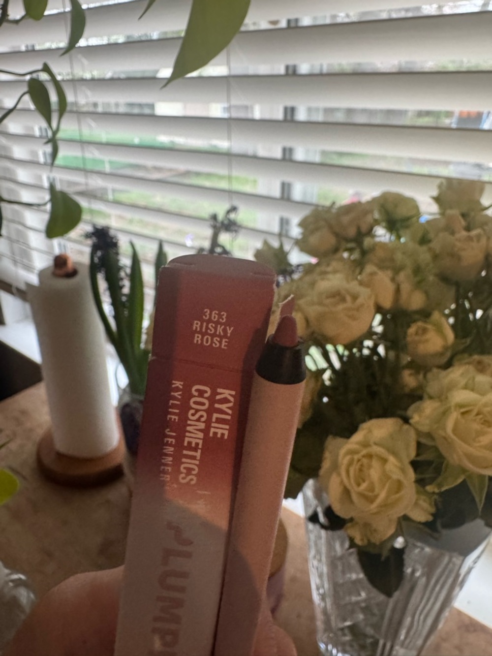 Kylie cosmetics plumping lip liner - risky rose